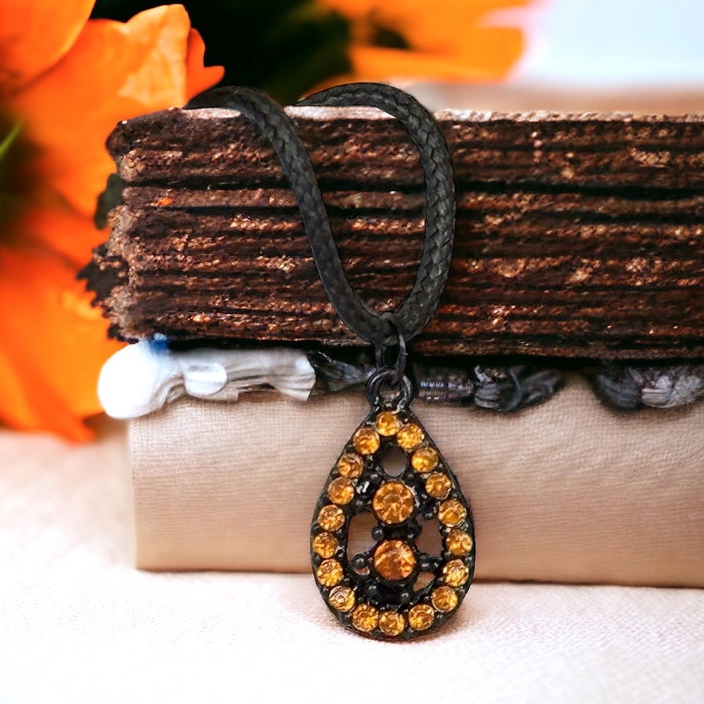 5 For $25💫Alternative Black Orange Gems Teardrop Pendant Necklace